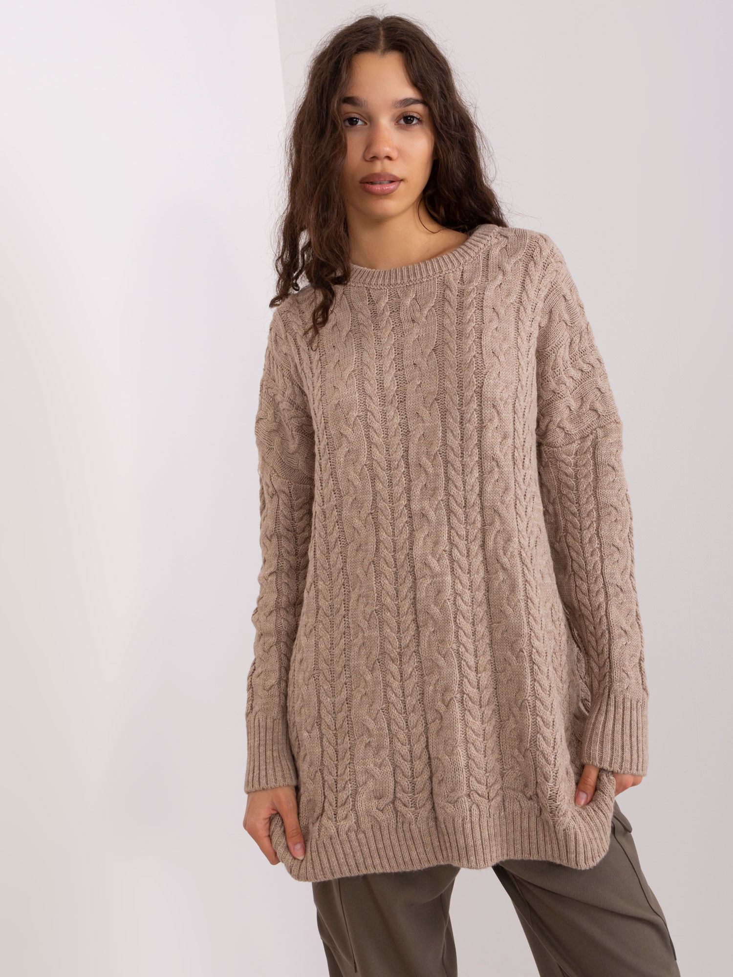 Sweter , ciemny bezowy - BADU