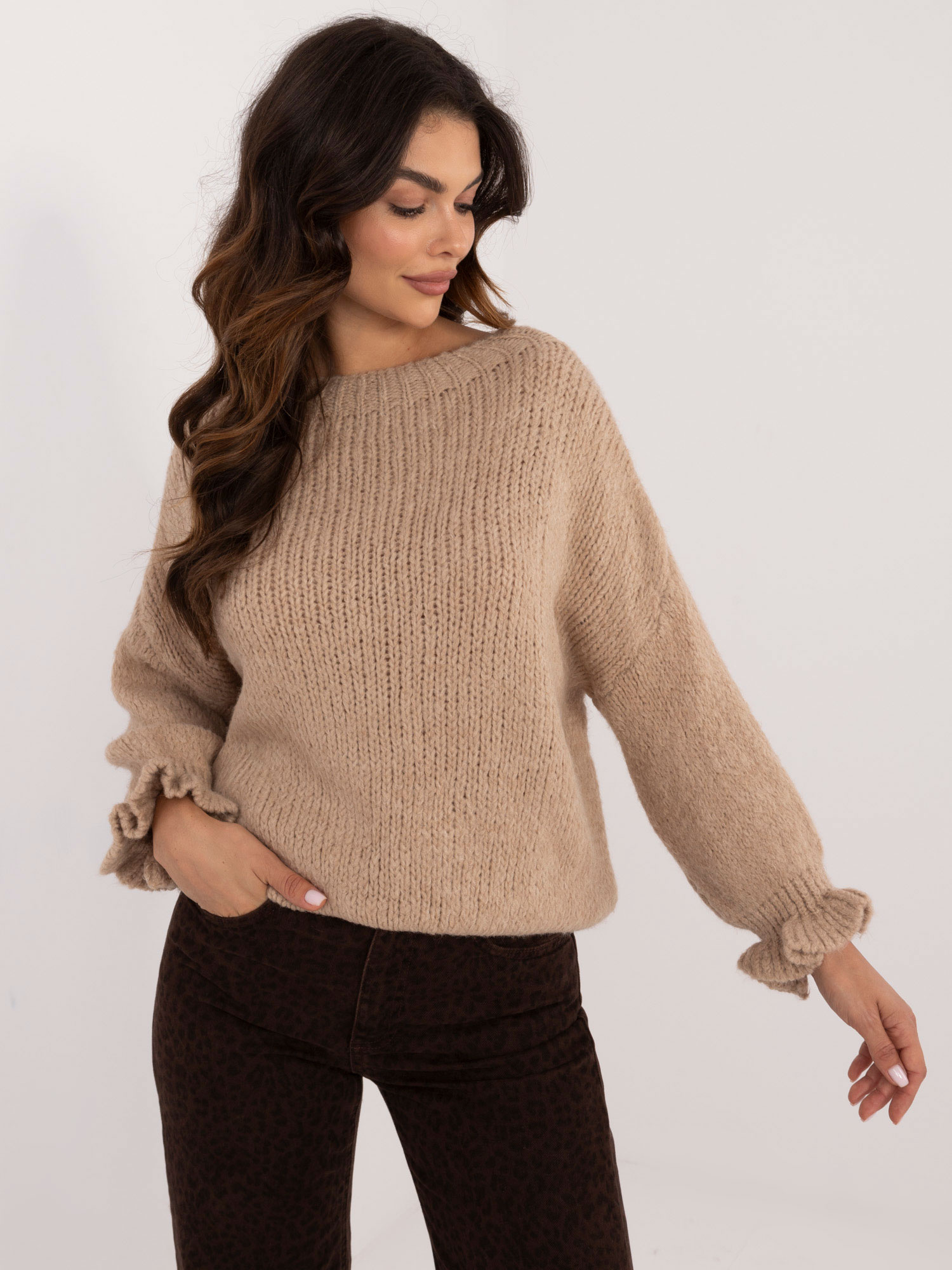 Sweter , ciemny bezowy - ITALY MODA